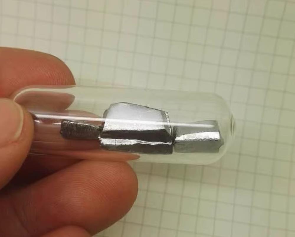 2dfb5819b8f1fbd69c1ee77b3a3479f081a 10g Glass Sealed Lead Block, 99.99% High-purity Metal Pb - Image 4