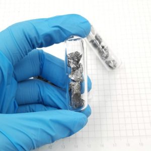 10g Glass Sealed Gadolinium Block, Filled with Argon Gas, 99.9% High-grade Metal Gd