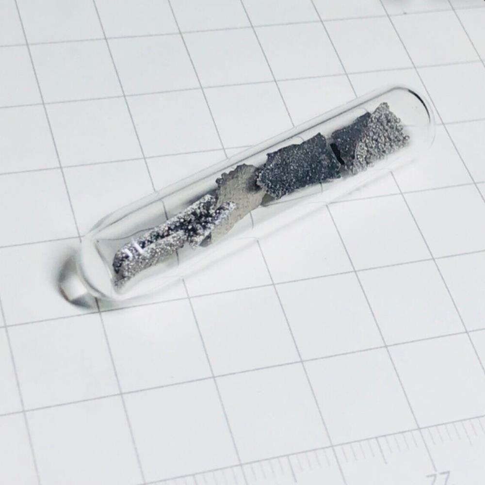 54f21e00b1c390e4a4daae7959ad4320df8 Glass Sealed Pure Manganese Sheet, Filled with Argon Gas Protection, 99.7% High-purity Electrolytic Mn