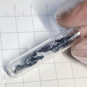 1g Glass Sealed Vanadium Crystal, 99.9% High-purity Metal V