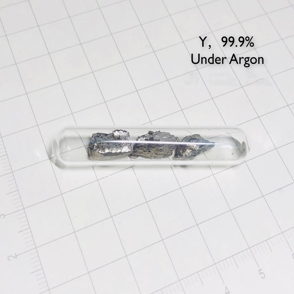 aa3d487a90b7e0fcdc7cec7b621a45164ce About 2g Glass Sealed Yttrium Block, Filled with Argon Gas, 99.9% Higher Than Y