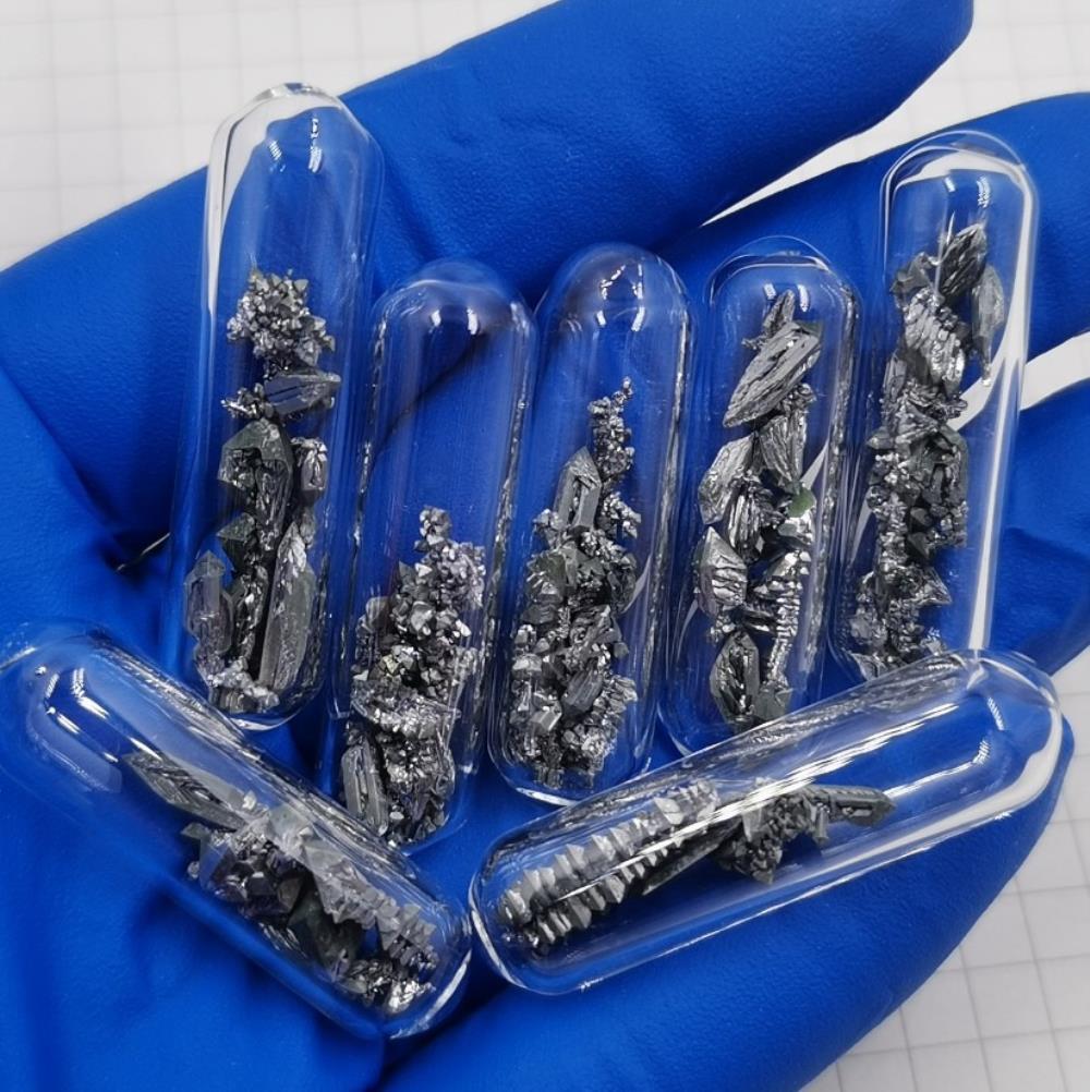 b2310554322b7de33873a96b4cc8d857ea0 Glass Sealed Metal Chromium Crystal Cr 99.2%