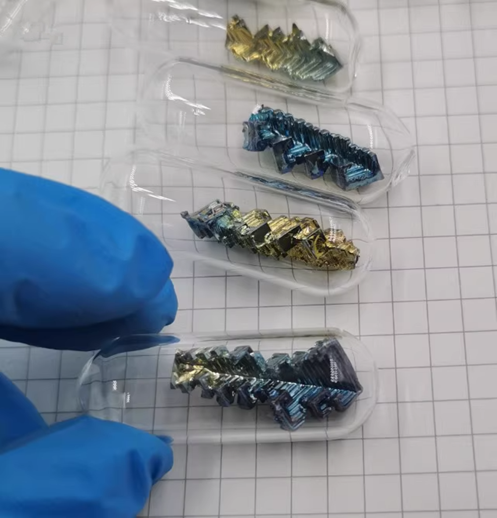 c1ca99b280fc2b1846f5f72de6cc373c4ab-1 2-4g Colored Bismuth Crystal Bi 99.99%
