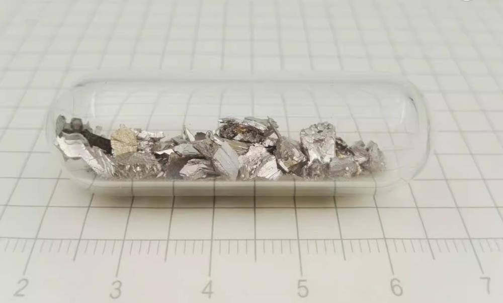 f5545e0ab2e6136dc639ae3ea594adb29c7 5g Metal Glass Sealed Bismuth Block Bi 99.99%