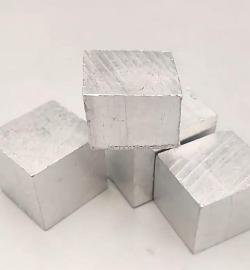 fdad1cca98286bdb7669dd117bcd2089000 1kg Aluminum Ingot with A Purity Of 99.999% Aluminium - Image 2